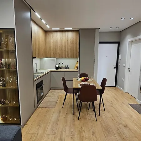 Kris Apartment