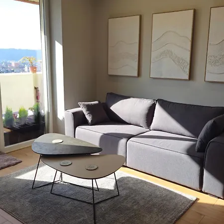 Kris Apartment *